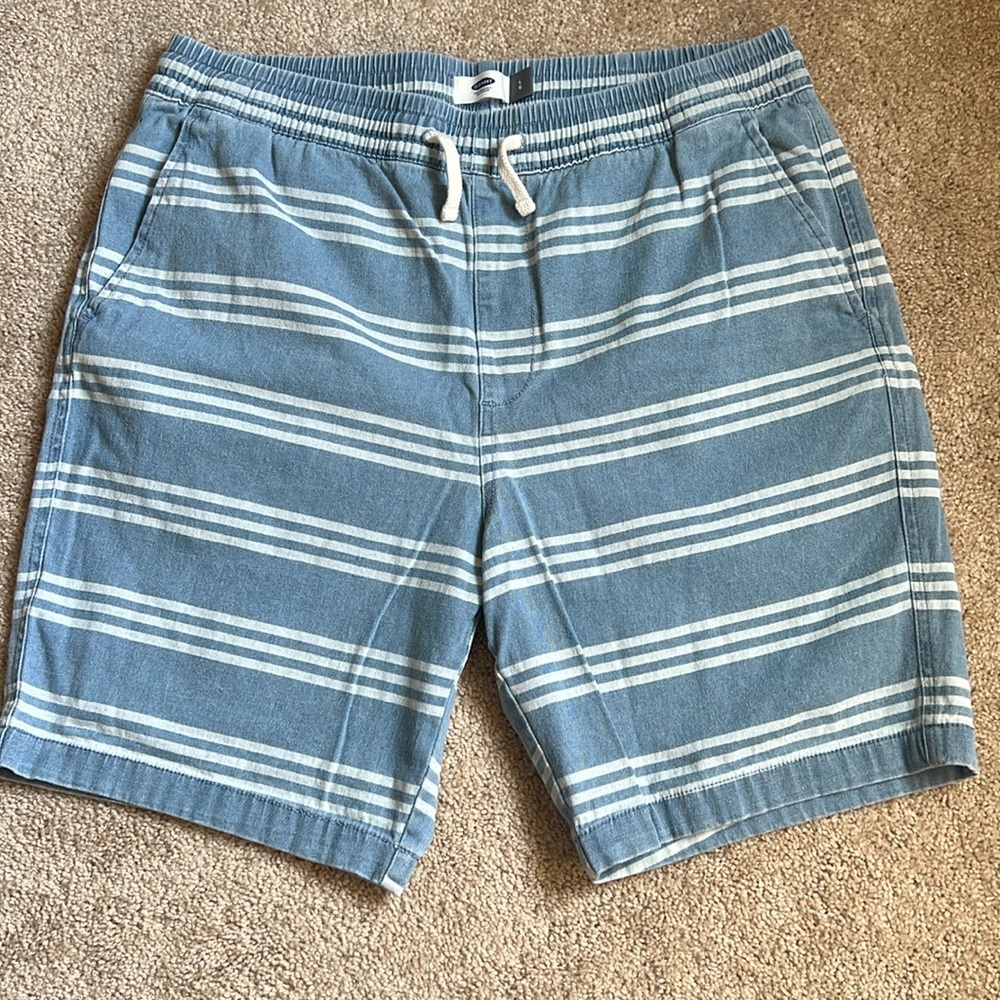 Old Navy Blue and White Striped Men's Flat Front Shorts